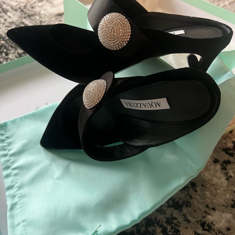 Aquazurra Crystal Macaron Mule | Black Velvet
Size 35 | New in Box + Bag.